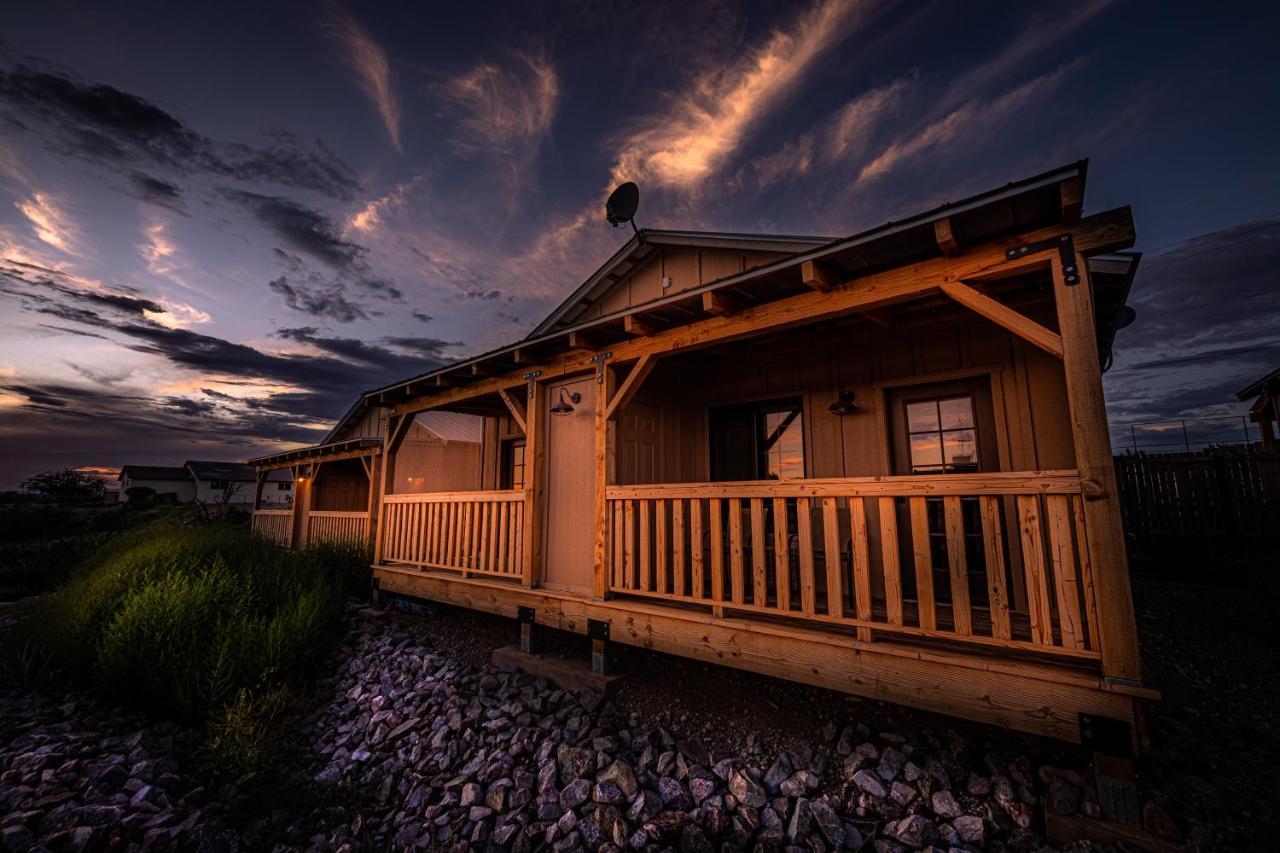 -Pet Friendly- Miners Cabin #6 - King Bed With Private Balcony Tombstone Esterno foto